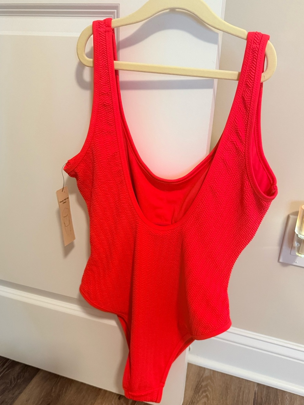 No Boundaries, Herringbone Crinkle, One Piece Swimsuit, Coral Flame, Medium, NWT - Picture 6 of 7